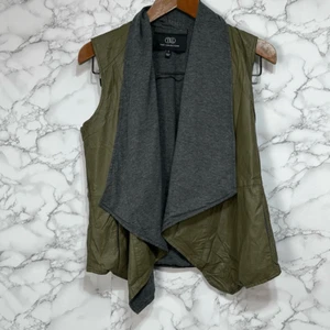 TART Women’s Vest sz S Waterfall Open Front Vegan Leather #F176 - Picture 1 of 8