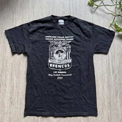 Camiseta De Colección Policía de Portland PPB Bandera de los Broncos Torneo de Fútbol 2001 Adulto M Foto 1 de 4