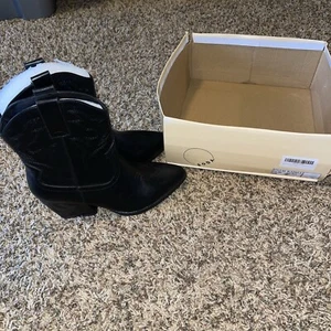 Soda Cowboy Western Stitched Ankle Boots Pointy Toe Booties Black BLAZING-S 8.5 - Picture 1 of 6