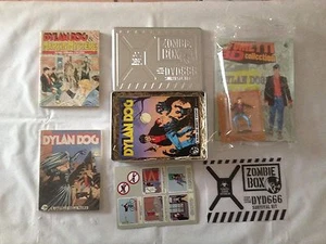 ZOMBI BOX DYLAN DOG + MODELLINO + 2 ALBI ORIGINALI - Foto 1 di 1