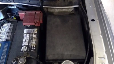 Motor de caja de fusibles VIN B octavo dígito Opt Luv compatible con 12-16 SONIC 1640488 Foto 1 de 4