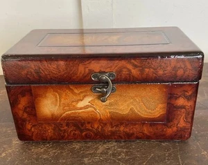 Vtg Small Wooden Jewelry Storage Box Beautiful Covered Outer Layer Pre Owned - Picture 1 of 14