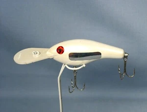 Vintage Bagley’s White Crankbait 3-1/2” Long Very Nice Used Condition - Picture 1 of 7