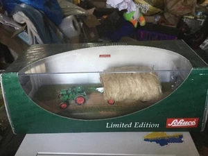 Schuco 02882 Diorama Deutschland F1 M414 tractor with hay Diorama rare! - Picture 1 of 4