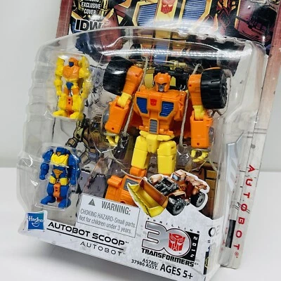 AUTOBOT SCOOP Transformers Generations IDW Thrilling 30th Anniversary 2013 - NEW - Image 1 of 4