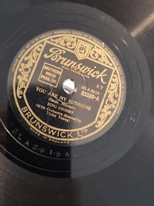78 RPM BING CROSBY you are my sunshine - BRUNSWICK 03300- UK press - Imagen 1 de 4