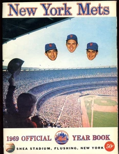 1989 Armitron Watch 1969 World Champion New York Mets REPRINT Yearbook EXMT - Picture 1 of 1