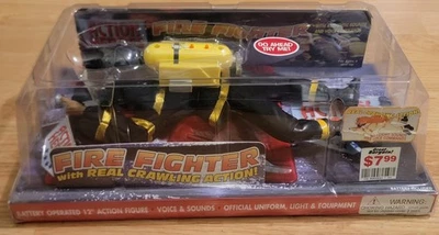 Boneco de ação vintage Vision Toys "Action Heroes 12" bombeiro rastejante  - Imagem 1 de 4