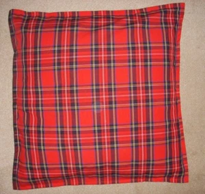 Christmas TARTAN Cushion Cover Decoration RED 16x16" made in the UK 100% cotton - Picture 1 of 2
