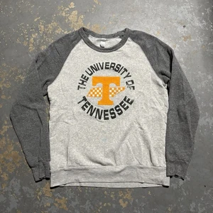Tennessee Vols Sweatshirt Women’s L Gray Football Graphic Crewneck Faded - Picture 1 of 10