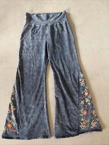 T Party Y2K Foldover Flared Yoga Pants Pants Embroidered Flowers Size 2X USA - Picture 1 of 5