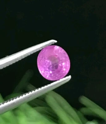 0.8ct Natural Ruby nice color and Luster Gem from Afghanistan No-heat Untreated - Image 1 of 4