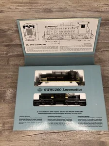 Proto 2000 HO SW9/1200 Lokomotive Nordpazifik 135 Artikelnr. 8865 - Bild 1 von 8
