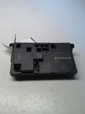 2003 Mercedes-Benz E320 - Right Front Door Module - 2118201685 - R201034 Foto 1 de 4
