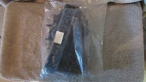 Life-Like Railroad Bridge & Trestle Set with Blinking Light (B 30) - Picture 1 of 2