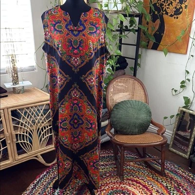 Vintage Handmade Black Paisley Floral Sleeveless Mumu Kaftan House Maxi Dress - Image 1 of 2