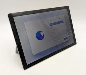 Microsoft Surface Pro 4 12.3" Intel Core i5-6300U 4GB DDR3 128GB SSD Windows 11 - Picture 1 of 7