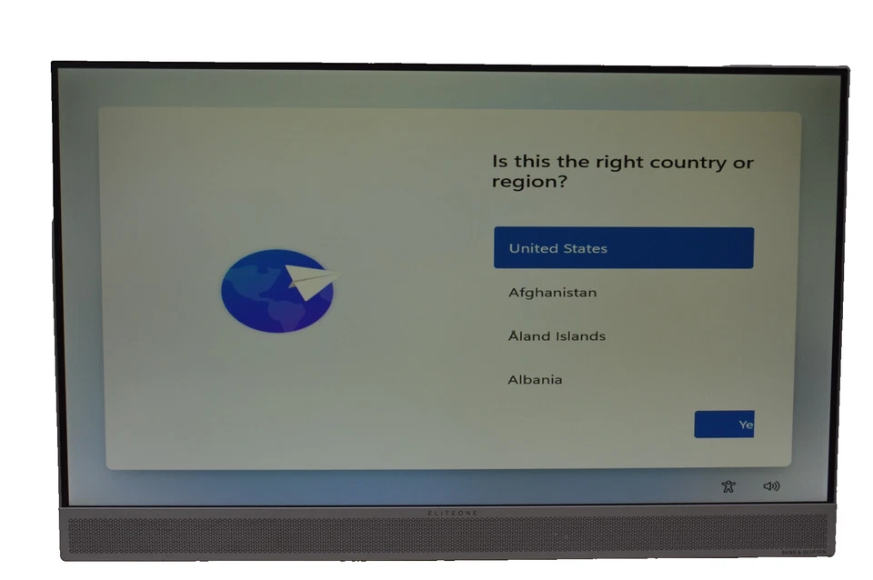 HP EliteOne 800 G3 23.8" 3.4GHz i5 16GB 250GB SSD Win 11 Pro Grade B No AC/Stand - Image 1 of 2