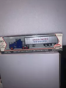 Ho Scale Diecast Union Pacific Tractor Trailer - Picture 1 of 1