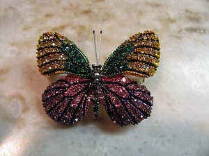 GORGEOUS RHINESTONE STUDDED BUTTERFLY PIN - AWESOME - THINK SPRING!!n - Picture 1 of 3