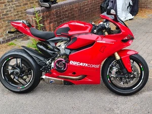 Ducati 1199 Panigale - Picture 1 of 10