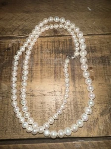 Vintage Freshwater Knotted 14" White Pearl Necklace, 925 Clasp - Picture 1 of 6