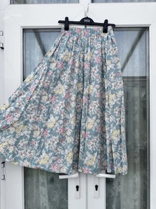 Vintage Laura Ashley 80s Cotton Maxi Skirt Floral Elasticated Waist Size Large - Picture 1 of 9
