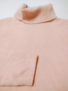 LORD & TAYLOR Women's TURTLENECK (S) 100% CASHMERE Pink/Peach Sweater - Picture 1 of 5