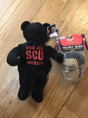 lot of 2 wwf attitude era toys Rare CVS Stone cold Bear the rock Squirt Head Wwe Cover