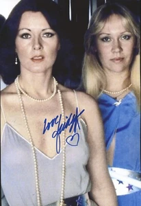 Anni- Frid Lyngstad original signiertes Foto 20 x 30 cm HAMMERMOTIV NIPPELSHOT - Picture 1 of 1
