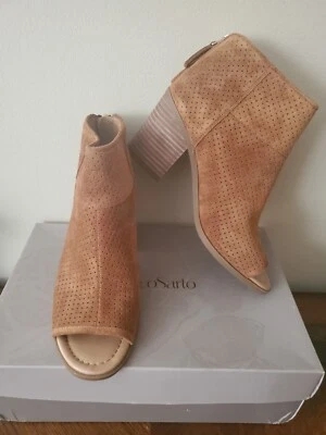 Nuevo en caja Franco Sarto "Goldie" Peep Toe Botín Whisky Gamuza 6.5 ¡Precioso! Foto 1 de 4