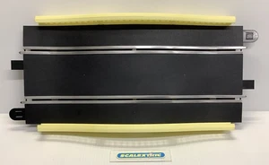 SCALEXTRIC SPORT / DIGITAL TRACK 350mm Straight HUMP BACK BRIDGE (YELLOW) FRENCH - Picture 1 of 5