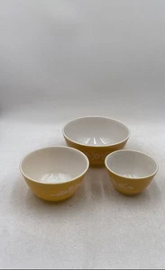 Pyrex Gold Floral Glass Round Kitchenware Oven Safe Mixing Bowls Lot Of 3 - Picture 1 of 8