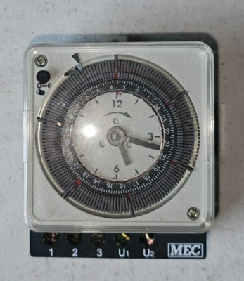 Mec MT-4402 Timer Switch 48V DC 100-250V - Image 1 of 2