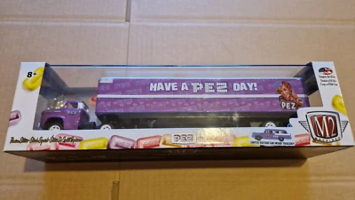 Macchine Autotrasportatori M2 1958 Chevrolet Spartan 1957 Chevrolet 150 Pez (C8) - Immagine 1 di 4