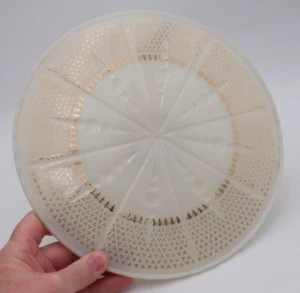 Vintage Anchor Hocking Milk Glass Pedestal Cake Plate Stand Fleur De Lis 10" - Picture 1 of 6