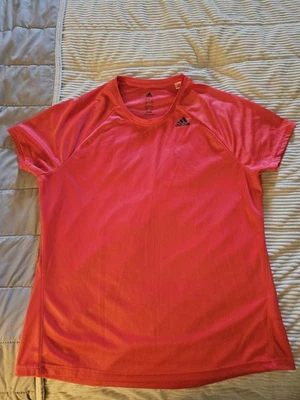 Camisa deportiva Adidas roja/naranja para mujer talla grande manga corta Foto 1 de 4
