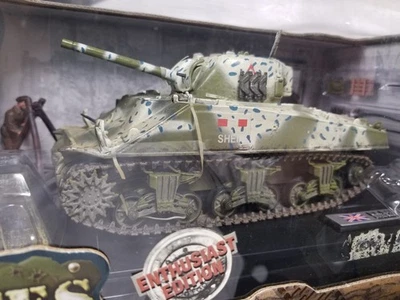 2004 Forces of Valor 81407 U.K. M4A3 Sherman (Italy 1943) 1:32 Scale - Image 1 of 4
