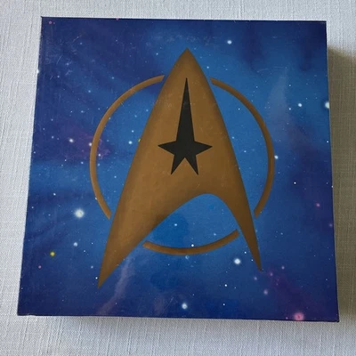 Star Trek: The Movie Voyages [7 Movies - 10 Discs] (LaserDisc, NTSC, USA, 1995) - Image 1 of 3