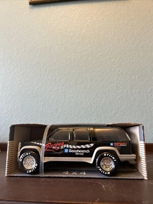 Nylint Toys 4 X 4 Mr. Goodwrench Racing Die Cast Truck 1995 Dale Earnhardt - Image 1 of 4