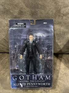 DC Batman Gotham Before The Legend ALFRED PENNYWORTH Diamond personaggio selezionato nuovo - Foto 1 di 4