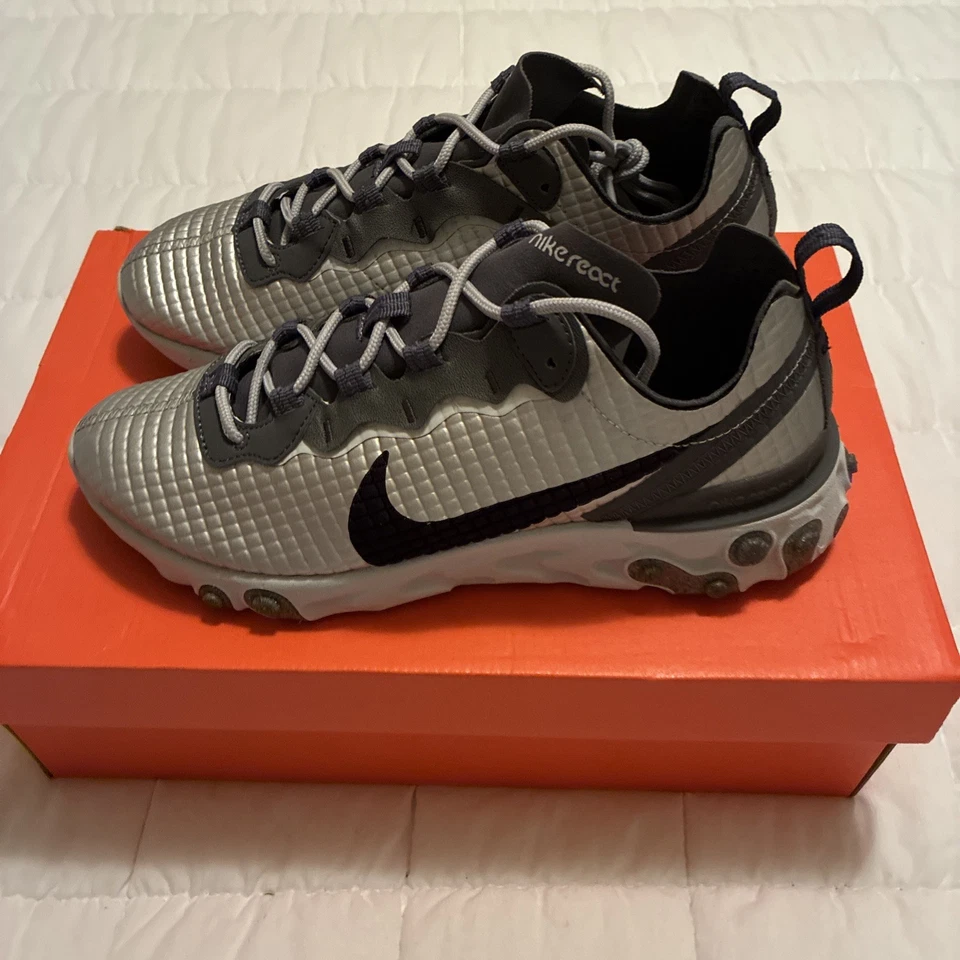 Size 8 - Nike React Element 55 Quilted Grid - White - Image 1 of 4