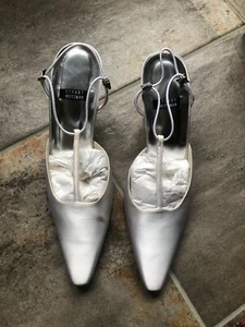 Stuart Weitzman White Satin T-Strap Wedding Shoe Size 7B - Picture 1 of 8