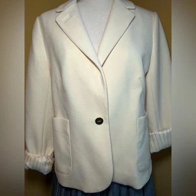 Blazer Cartonnier de Anthropologie en color cáscara de huevo/crema. Talla 10NWT Foto 1 de 4
