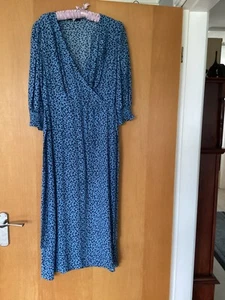 Ladies F& F Dress Size 10 - Picture 1 of 3