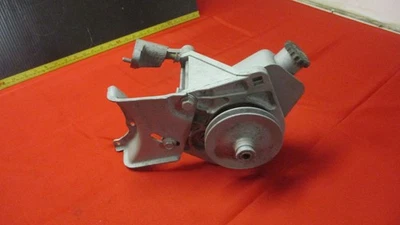 1979 FORD 200 PC POWER STEERING PUMP WITH BRACKET SAGINAW - Image 1 of 4