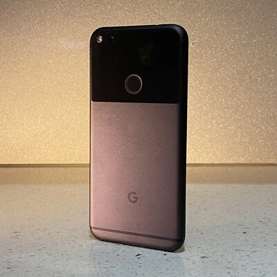 Google Pixel XL  - Black Smartphone - for parts #206 /DO - Image 1 of 4
