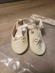 Tallinas Doll Supplies Vintage Cream Baby Doll Shoes Style 223 Size 2 In Package - Picture 1 of 12