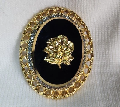 Vintage Cameo Celebrity New York Brooch Pendant Glass Gold Rose Sparkly Stones. - Image 1 of 4