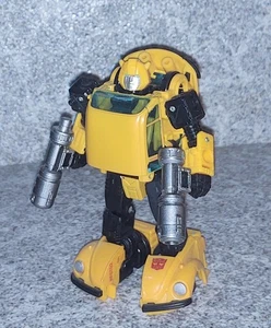 Transformers Netflix BUMBLEBEE Deluxe Wfc Siege War For Cybertron Generations 2 - Picture 1 of 6
